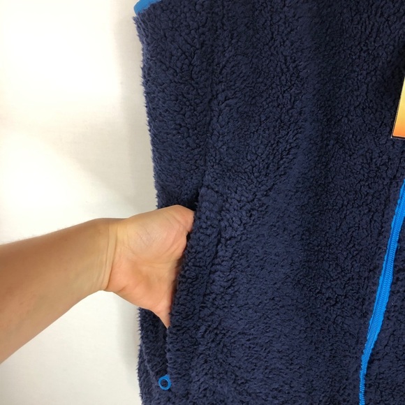 Ocean + Coast NWT Men’s Navy Fleece Vest With Pockets L - Picture 5 of 13